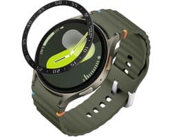 kwmobile Beschermende Ring geschikt voor Samsung Galaxy Watch 7 44mm Fitness Tracker - Bezel Ring voor smartwatch - Beschermring voor smartwatch in zwart / zilver.