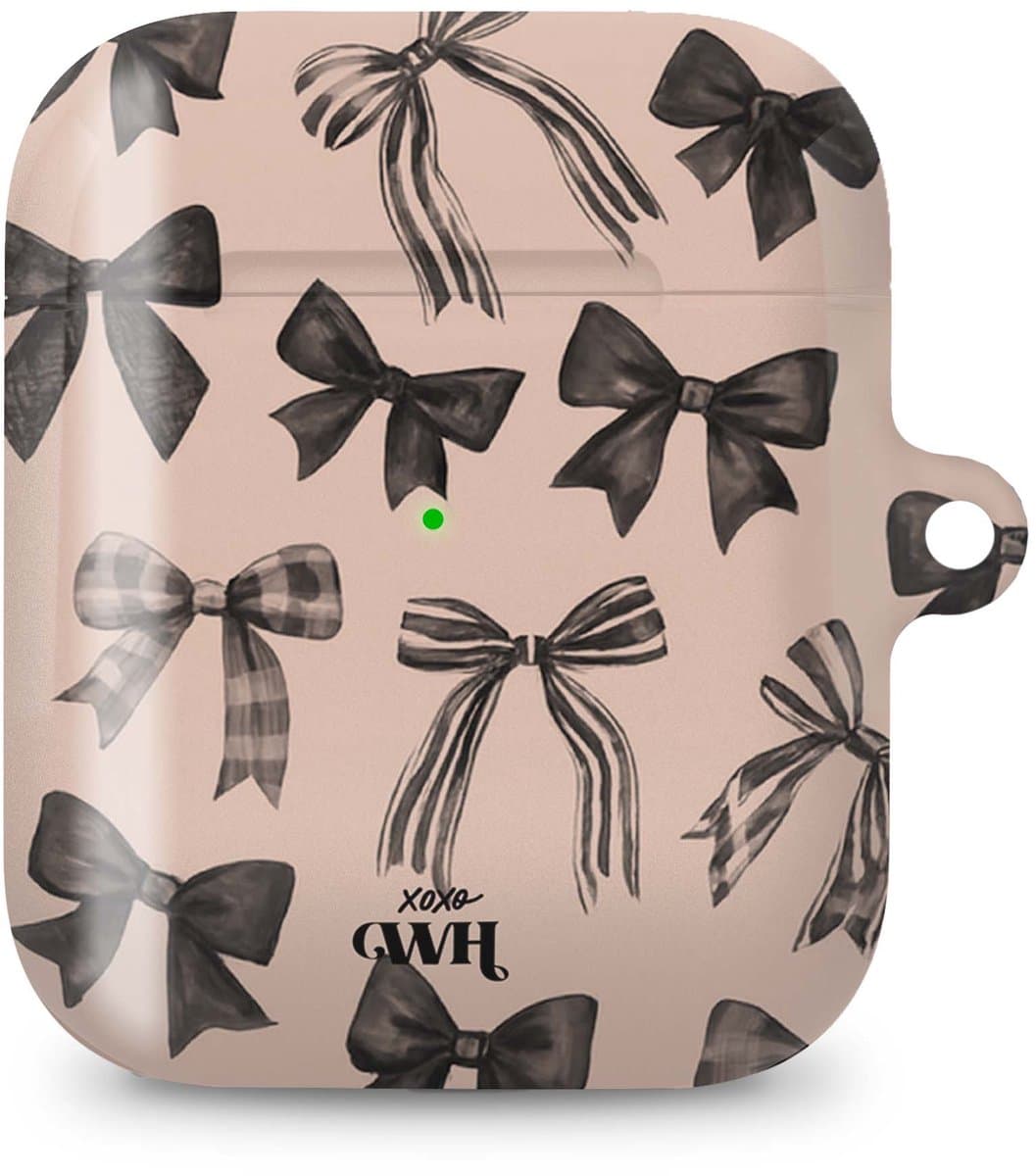 xoxo Wildhearts hoesje geschikt voor AirPods 1 & 2 - Winter Muse - Ook als telefoonhoesje verkrijgbaar - schokbestendige case - koptelefoonhoes - Beschermhoes met strikjes patroon - Beige — afbeelding 1