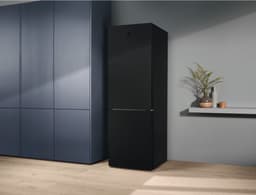 Electrolux LNT7ME32M1 Vrijstaand 330 l Zwart — thumbnail 3