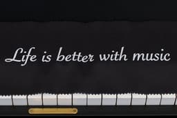Pianoloper 'life is better with music' ZWART - stofbeschermer pianotoetsen - Piano Select — thumbnail 3