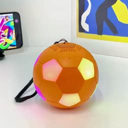 Bluetooth Speaker - Draadloze Muziek Box - Voetbal Vorm Bluetooth Speaker - Met RGB Verlichting - Leuke Voetbal Vorm Luidspreker - Draagbare Mini Luidspreker - Wereldkampioenschap 2026 - Cadeau voor Voetballiefhebbers - Ideaal voor Feestjes, Camping — thumbnail 2