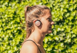 Miiego - AL4 Freedom Mini - Vrouw - Roze Gold - draadloze - on ear - koptelefoon - sport koptelefoon - hardlopen - fitness - fietsen — thumbnail 2