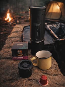 Cerapresso draagbare espressomachine - 3e gen 13500 mAh batterij - tot 8 kopjes zonder opladen - 150s tot 96°C - cups en gemalen koffie - dubbele espresso - draagbare koffiemachine - koffiemaker - reis & camping koffiezetapparaat 12 volt - CERA+ — thumbnail 5