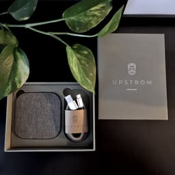 Upström Draadloze Snellader HÄMP 10W – Qi Wireless Charger – Incl. USB-C Kabel & LED Indicator – Plasticvrij & Duurzaam – Geschikt voor iPhone & Android — thumbnail 3