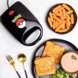 Pokémon - tosti ijzer - tosti apparaat - met Pokéball design — thumbnail 4