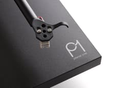 Rega Planar 1 Platenspeler - Carbon Cartridge - Mat Zwart — thumbnail 2