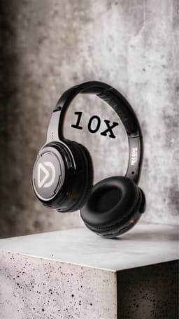 Dolly Digital© Professionele Silent Disco set | 10 Type DD oplaadbare headsets en 1 Type T70 oplaadbare zender met extra bereik. — thumbnail 4