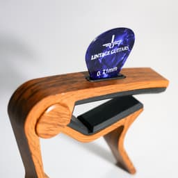 3-1 Luxe Houten Capo – Universele Gitaar Capo met Plectrumhouder – Akoestisch, Elektrisch, Klassiek, Ukulele & Mandoline — thumbnail 2