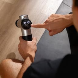 Thijox - Massagepistool met 99 Intensiteitsniveaus, 8 SkinCare Massagekoppen, LCD-Display, Borstelloze Motor, 2 Uur Looptijd, Snelheid 2800-3200 RPM, — thumbnail 4
