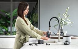 De'Longhi Rivelia - volautomatische espressomachine met LatteCrema Hot melkopschuimer en Bean Switch System - Pebble Grey - EXAM440.55.G — thumbnail 4