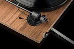 Pro-Ject E1 Walnoot |  | 9120129864442 — thumbnail 4
