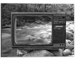 Dibond - Oude Vintage Televisie met Doorkijk op Rivier (Zwart-wit) - 40x30 cm Foto op Aluminium (Met Ophangsysteem)