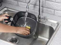 Multifunctionele Hetelucht Friteuse 4,5L met 7 Programma's – Gezond Frituren met Weinig Olie — thumbnail 4