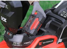 DCK Tools 58V Tuinonderhoud Totaal Actiebundel – Combimotor + Grasmaaier + Bladblazer + Kantensnijder + extra 5.0Ah Accu — thumbnail 5