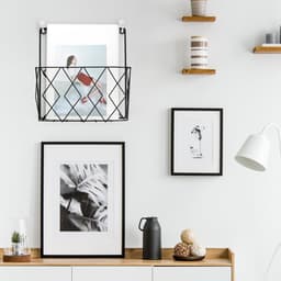 Wandgemonteerde krantenhouder van metaal 26x25cm - stijlvolle wandplank voor kantoor en woonkamer - zwart, multifunctioneel en ruimtebesparend — thumbnail 4