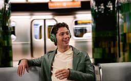 JBL Live 780NC - Draadloze Noise Cancelling Koptelefoon - Bluetooth Over-Ear - 80 uur batterij - Hi-Res Audio - Multipoint - JBL Signature Sound - Blauw — thumbnail 11
