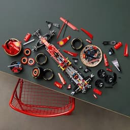 LEGO Technic Ferrari SF-24 F1 Auto 42207 — thumbnail 4