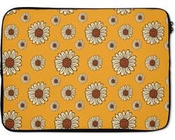 Laptophoes 13 inch - Patronen - Vintage - Bloemen - Geel - Laptop sleeve - Binnenmaat 32x22,5 cm - Zwarte achterkant - Back to school spullen - Schoolspullen jongens en meisjes middelbare school - Macbook air hoes - Chromebook sleeve