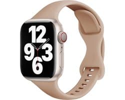 By Qubix - Geschikt voor Apple Watch bandje - Siliconen sportbandje Slim Fit - Cappuccino - Geschikt voor Apple Watch 38 mm / 40 mm / 41 mm / 42 mm - Smartwatch bandje - siliconen sport bandje - smartwatchbandje