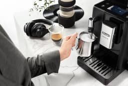 De'Longhi Rivelia EXAM440.35.B - Volautomatische espressomachine - Onyx Black - Koffiemachine met bonen — thumbnail 3