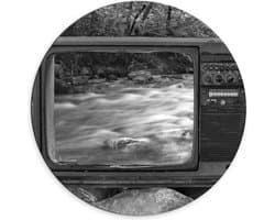 Dibond Muurcirkel - Oude Vintage Televisie met Doorkijk op Rivier (Zwart-wit) - 70x70 cm Foto op Aluminium Muurcirkel (met ophangsysteem)