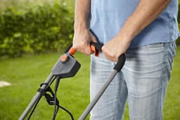 GARDENA Powermax 32 Grasmaaier - Maaibreedte 32 cm - Gazons tot 200 m2 — thumbnail 8