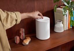 Sonos Era 100 wit smart speaker — thumbnail 5
