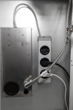 Minikeuken BeNeLux Stengel MO120 A voor gemonteerde metalen outdoorkeuken met koelkast - inductie kookplaat - water en electriciteits aansluiting inclusief alle toebehoren Appel Groen — thumbnail 4