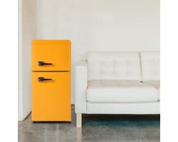 Merax Retro Mini Koelkast Koel-vriescombinatie met 60L Inhoud - 38L Koeling en 22L Vriesvak - 7 Temperatuurinstellingen - LED-Verlichting - Energieklasse E - Geel