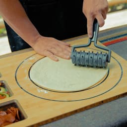 Solo Stove Pi Pizza Docker | Voorkomt luchtbellen & creëert een uniforme korst voor gelijkmatig koken, voor een perfecte korst elke keer, essentieel pizzahulpmiddel, polypropyleen — thumbnail 4