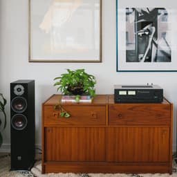 NAD: C 3050 Geïntegreerde Versterker — thumbnail 3