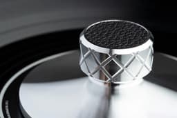 Pro-Ject Clamp it Platenklem – Verbeterde Stabiliteit – Gewicht voor Vinyl – Nauwkeurige Weergave – Zilver — thumbnail 2
