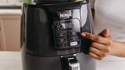 Ninja AF100EU - Multifunctionele Hetelucht Friteuse 3,8 liter - Grijs/Zwart — thumbnail 2