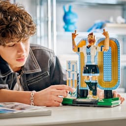 LEGO Editions - Lionel Messi - Voetballegende Constructiespeelgoed — thumbnail 4