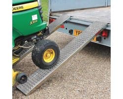 Oprijplaten voor Voertuigen - 400 kg Belastbaar Staal met Antislip, Hellingen voor Aanhanger, Motorfiets en Grasmaaier - Set van 2