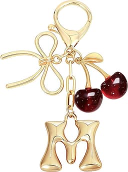 Charme, rode Kersen Sleutelhanger Met M Letter, Designer Tashanger, Leuk Hanger Accessoire, Handtashanger Voor Dames — thumbnail 1