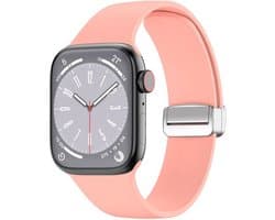 By Qubix - Geschikt voor Apple Watch bandje - Siliconen bandje - Folding Buckle - Roze - Geschikt voor Apple Watch 44mm / 45mm / 46mm / 49mm (Ultra 1,2 en 3) - Smartwatch bandje - siliconen sport bandje - smartwatchbandje