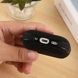 Geschikt voor AirPods Pro 3 Hoesje Nylon Waterproef met Aanhanggesp Zwart — thumbnail 3