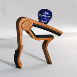 3-1 Luxe Houten Capo – Universele Gitaar Capo met Plectrumhouder – Akoestisch, Elektrisch, Klassiek, Ukulele & Mandoline — thumbnail 4