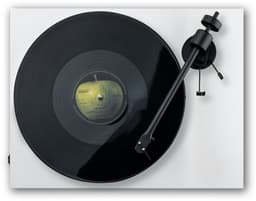 Pro-Ject T1 EVO BT OM10 Platenspeler - Ingebouwde Voorversterker - Bluetooth Verzender - Handgemaakt - Plug & Play - Wit — thumbnail 3