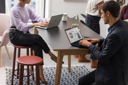 HP EliteBook 840 G7 Intel® Core™ i7 i7-10510U Laptop 35,6 cm (14") Full HD 8 GB DDR4-SDRAM 256 GB SSD Wi-Fi 6 (802.11ax) Windows 10 Pro Zilver — thumbnail 3