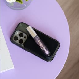 xoxo Wildhearts Lipgloss houder (zwart) - geschikt voor MagSafe Apple iPhone 12 / 13 / 14 / 15 / 16 / Mini / Pro / Pro Max / Plus - siliconen - Magnetische lippenstift houder telefoon - telefoonbutton - Lipstick holder - zwart — thumbnail 4