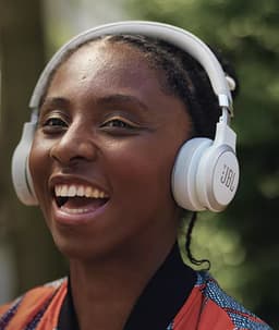 JBL Live 670NC - Draadloze Noise Cancelling Koptelefoon - Bluetooth - On ear - 65 uur batterij - Adaptive ANC - Wit — thumbnail 13