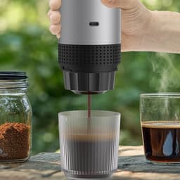Draagbaar Koffiezetapparaat - Mini Koffiemachine - Capsule Koffiezetter - 20 Bar - 60 Sec Extractie - Warm & Koud Zetten - USB-C Oplaadbaar - Kleine Espressomachine - Voor Thuis & Kantoor & Kamperen & Reis — thumbnail 4