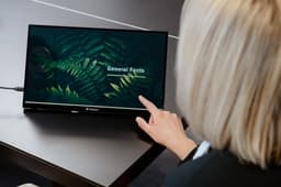 Touch Screen Monitor Verbatim PMT-15 Black IPS LCD 15,6" — thumbnail 2