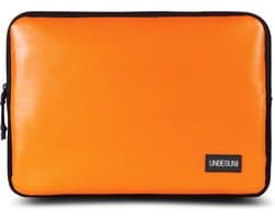 MacBook Pro 14 inch case (van gerecycled materiaal) - Oranje laptop sleeve/hoes voor de nieuwe MacBook Pro 14 inch M4/M5 (2025/2026)