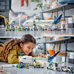 Lego City 60367 Passagiersvliegtuig Bouwstenen — thumbnail 4