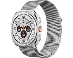 Stravo Premium Milanese Magnetisch Horlogeband – Zilver – Geschikt Voor Samsung Galaxy Watch Ultra 47mm – Luxe Verstelbaar Roestvrijstalen Polsbandje voor Heren en Dames – Milanees Smartwatch Bandje voor Samsung Galaxy Watch Ultra / Ultra 2025