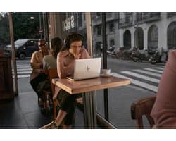 "HP EliteBook 6 G1i Wolf Pro Security Edition Intel Core Ultra 7 255U Laptop 33,8 cm (13.3"") WUXGA 16 GB DDR5-SDRAM 512 GB SSD Wi-Fi 7 (802.11be) Windows 11 Pro AI PC Zilver"