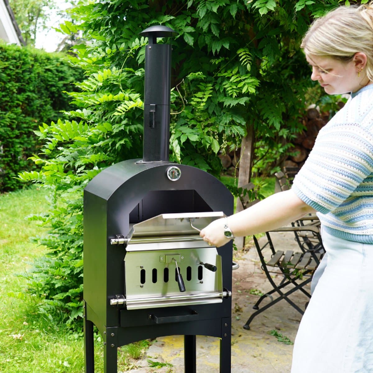 HEAT Pizzaoven Ovnhus - Houtgestookte Pizzaoven - Met Barbecue Grill - Makkelijk te Verplaatsen - 50x36x160 cm — afbeelding 1